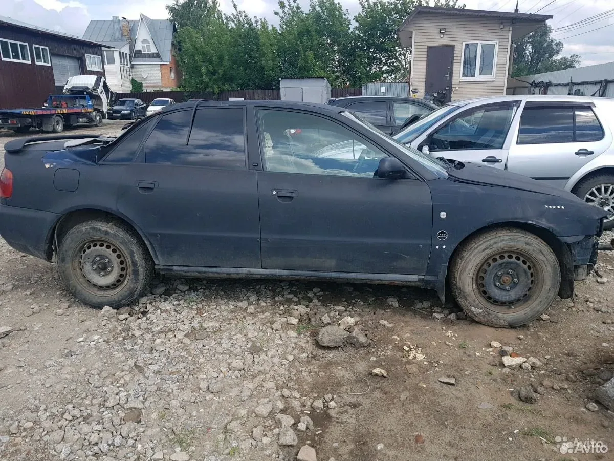 Ауди а4 1995гв по запчастям