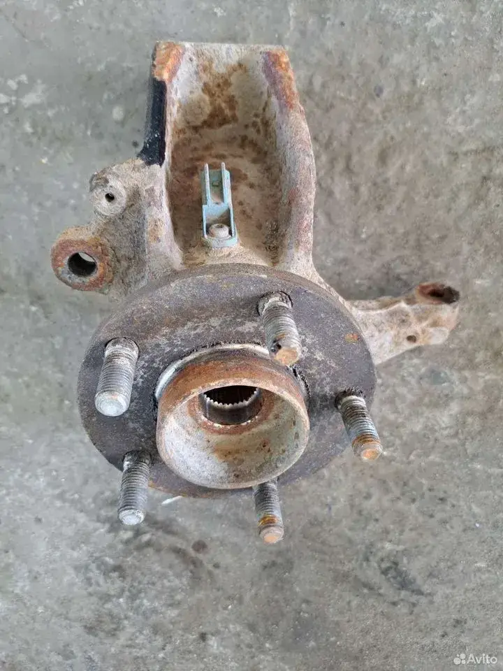Левый поворотный кулак для Форд Фокус-2 дизель — Ford — Focus