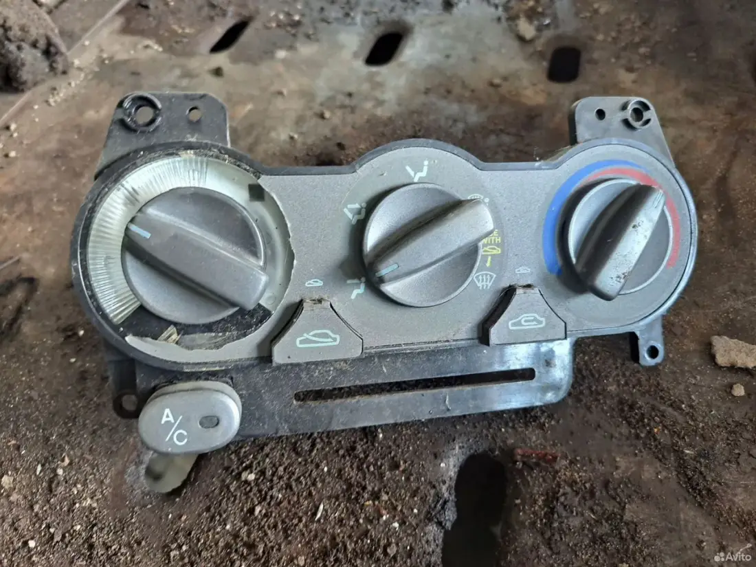Блок управления печкой Hyundai Accent 9725025000 — Hyundai — Accent