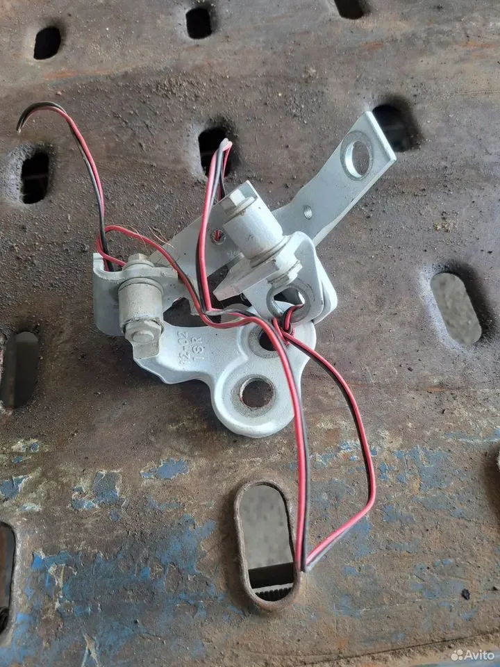 Петли дверей для Форд Фокус-3 — Ford — Focus