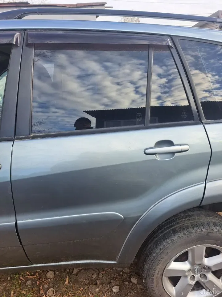 Дверь задняя левая для Toyota RAV4 2005гв — Toyota — RAV4