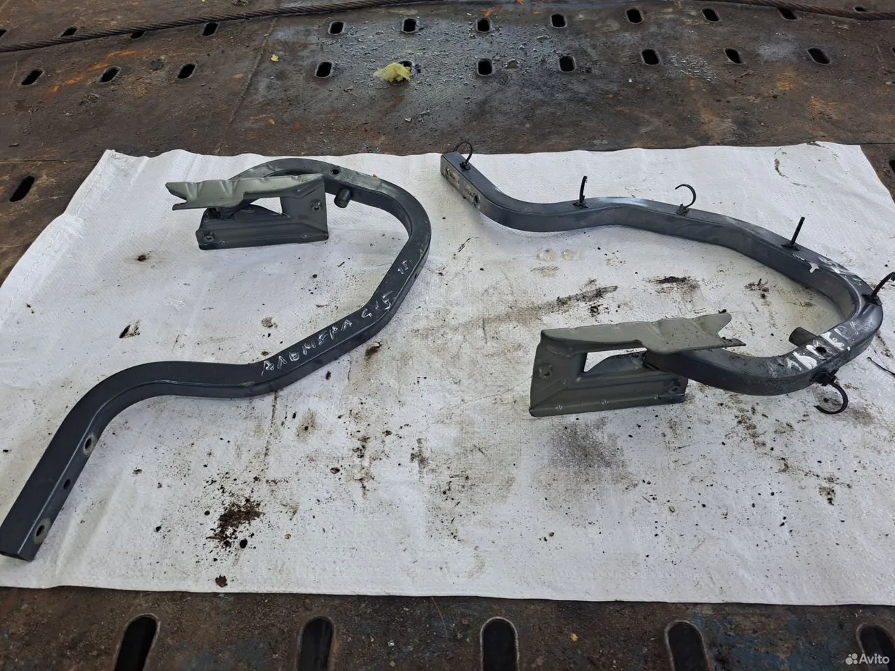 Петли багажника для Ниссан Альмера G15 — Nissan — Almera