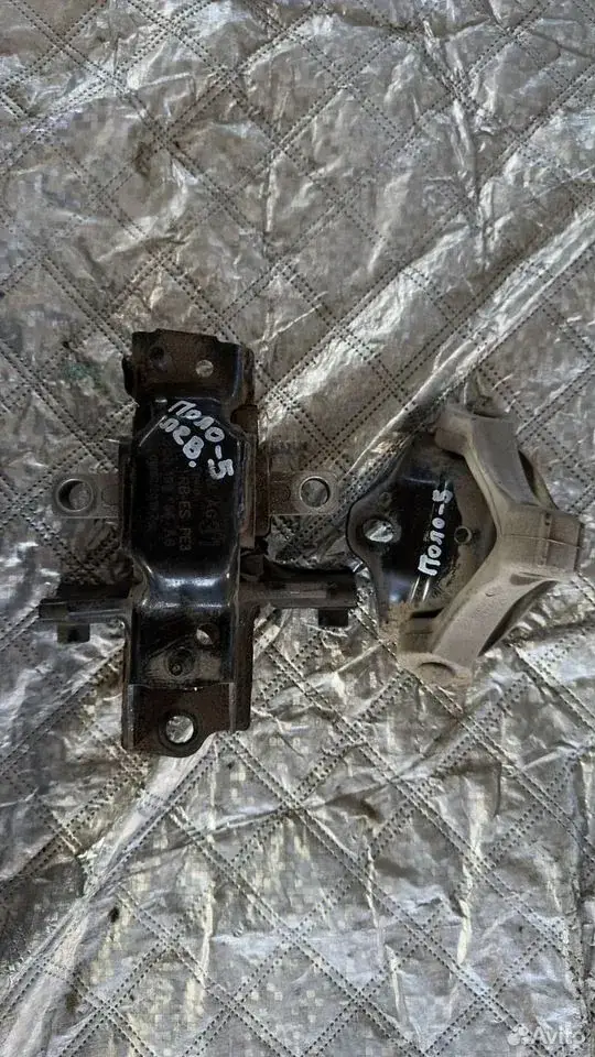 Подушки двигателя Volkswagen Polo 5 6RU199555 — Volkswagen — Polo